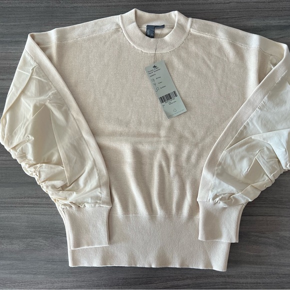 Sweaty Betty Fusion Crewneck Sweater NWT size Small - Picture 4 of 7